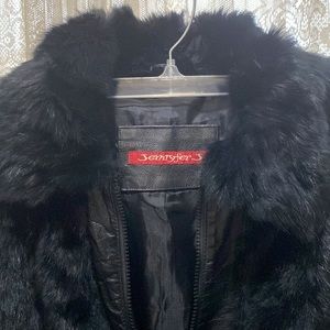 JENNYFER J-BLACK VINTAGE RABBIT FUR/LEATHER ZIPPERED FRONT 2 POCKET COAT